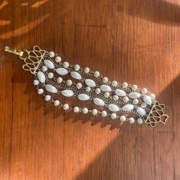 Vintage White Gold Pearl Bead Gold Chain Ornate Box Clasp Statement Bracelet - Picture 3 of 6